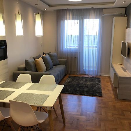5 Stars Apartment With Free Garage Place Νόβι Σαντ Εξωτερικό φωτογραφία